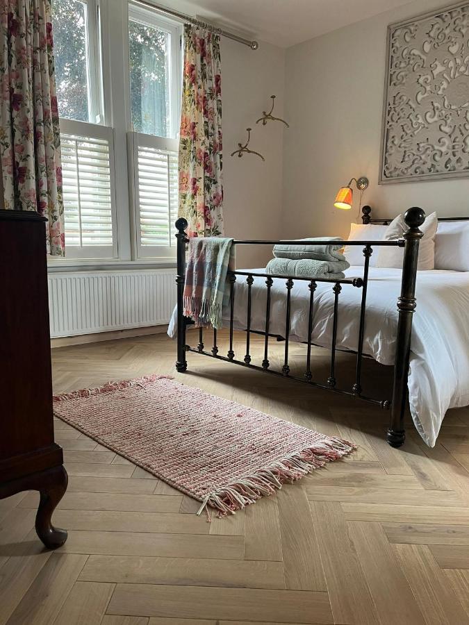 Private Apartment - 3 Bedrooms Χαρογκέιτ Εξωτερικό φωτογραφία